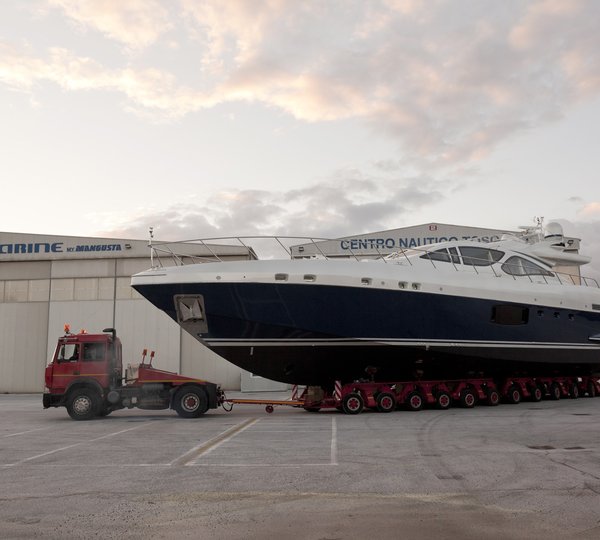 mangusta yacht wiki